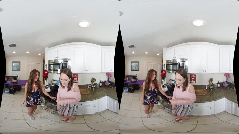 Vr Alice And Jade Big Tits M Xfreehd