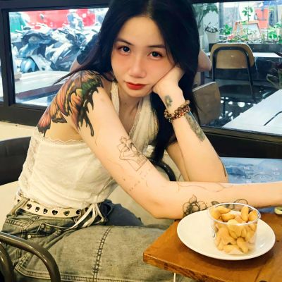 Asian Vietnam Girl Tattoo - Lại Nguyễn Quỳnh Vy