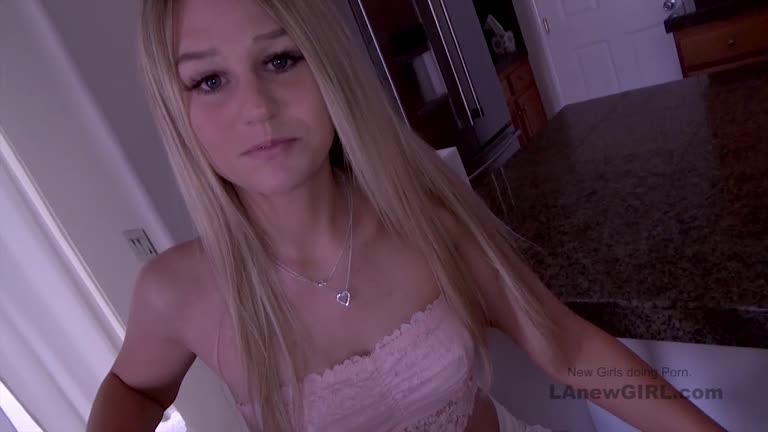 Girl With Braces Blowjob Porn - Shy Cute Teen With Braces Gives Blowjob At Audition | Amateur - T69 -  XFREEHD
